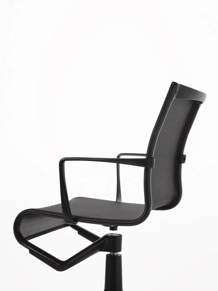 alias_437_meetingframe-44-armrest_5-en
